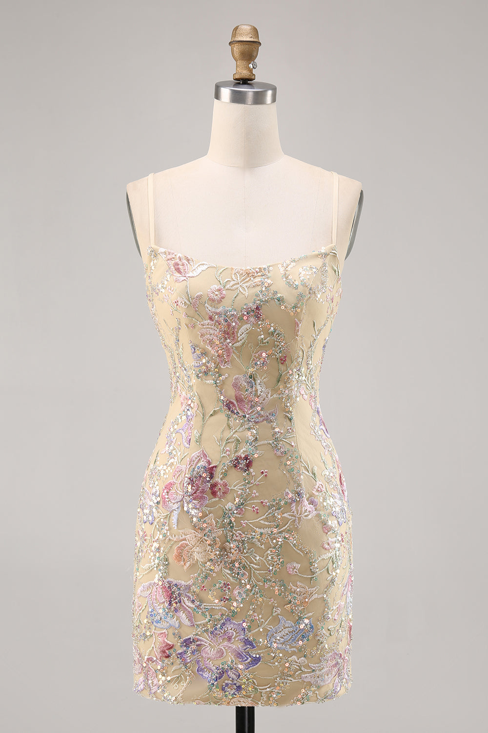 Robe moulante abricot scintillante pour bal de rentrée avec broderies florales