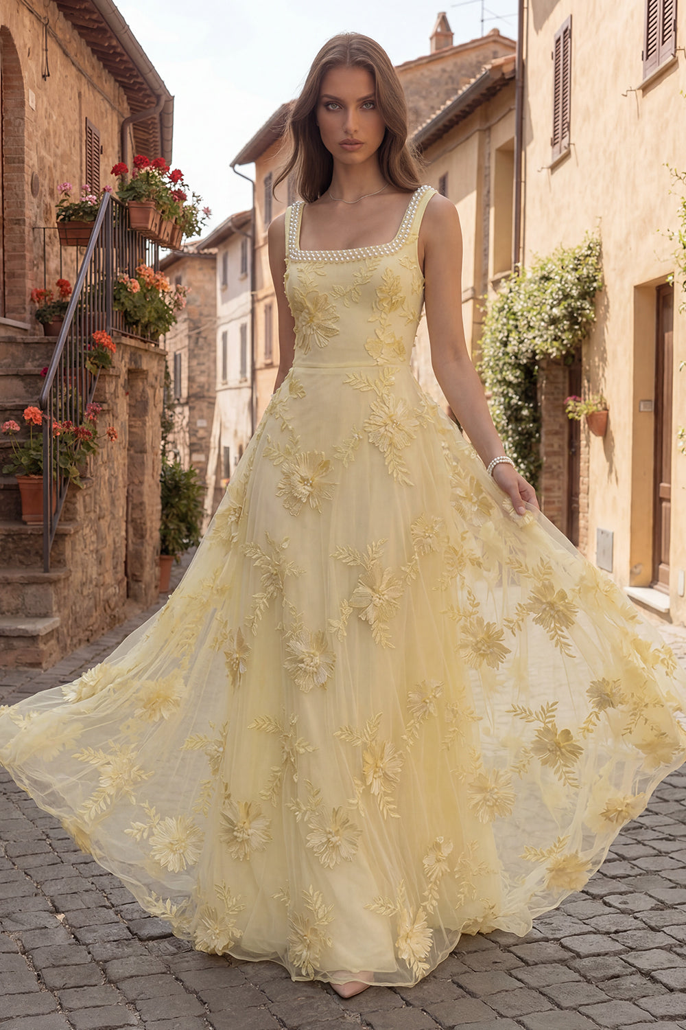 Robe longue en tulle jaune citron à fleurs 3D avec bordure de perles cousues main